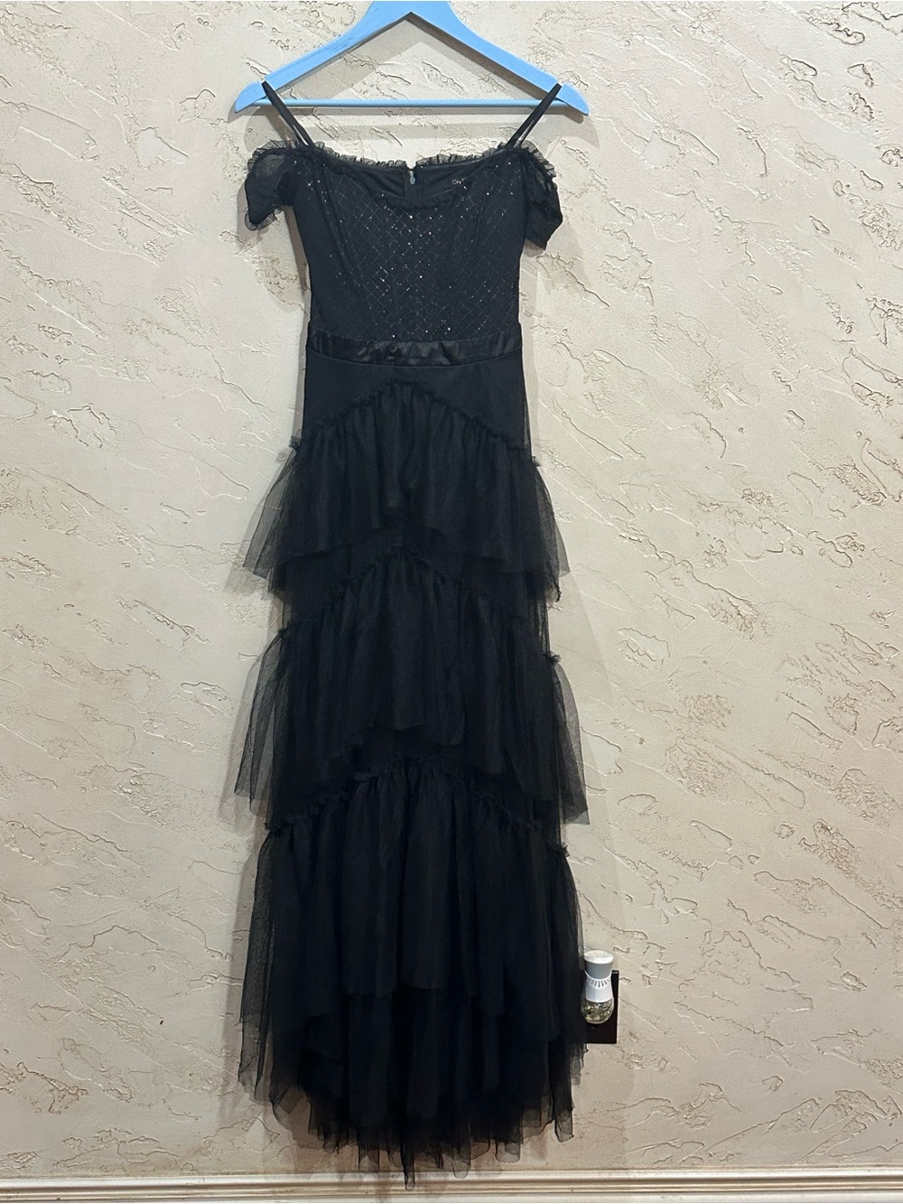 City Studio Black Off-Shoulder Tiered Tulle Prom Dress Gown Formal Size 1
